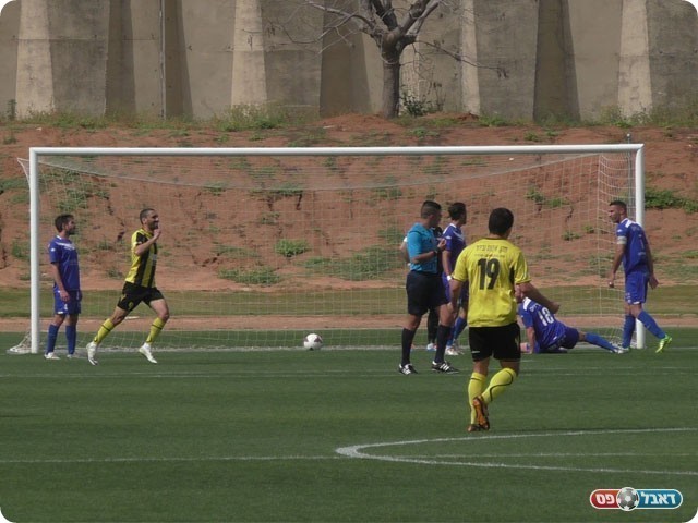 כובש (שקד מורג)